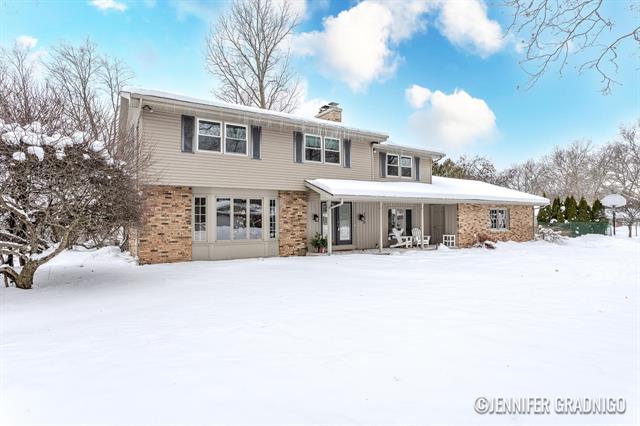 Builiding view two for 160 Sorrento, Holland, MI. 49423