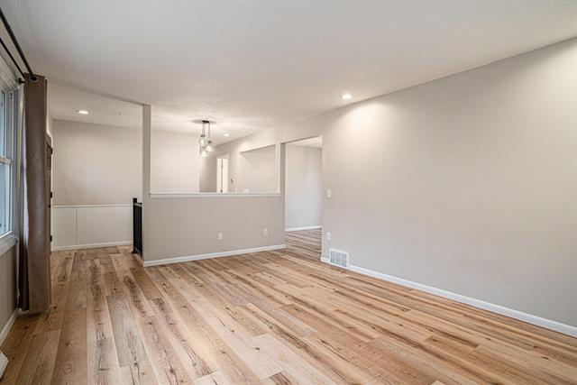 Builiding view five for 920 Cheboygan, Muskegon, MI. 49445