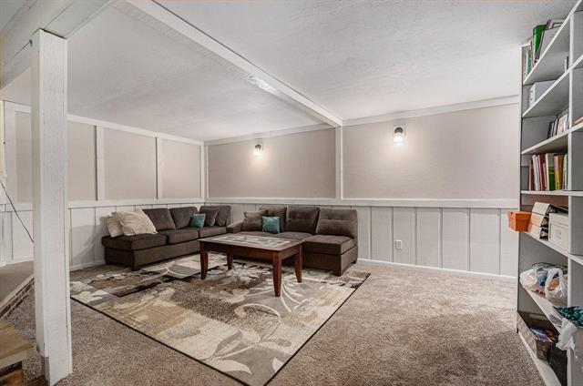 Builiding view nineteen for 920 Cheboygan, Muskegon, MI. 49445