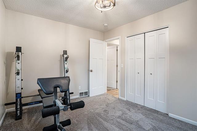 Builiding view sixteen for 920 Cheboygan, Muskegon, MI. 49445