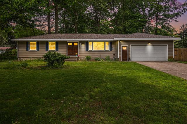 Builiding view three for 920 Cheboygan, Muskegon, MI. 49445