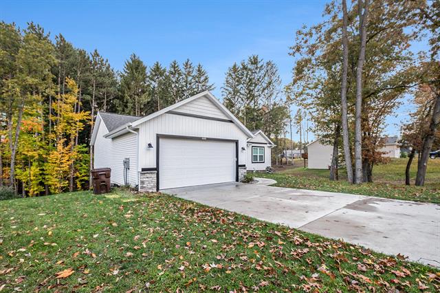 Builiding view three for 13142 Spruce Ridge, Gowen, MI. 49326