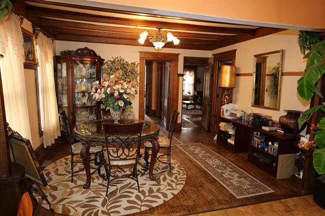 Builiding view fourteen for 427 James, Grand Rapids, MI. 49503