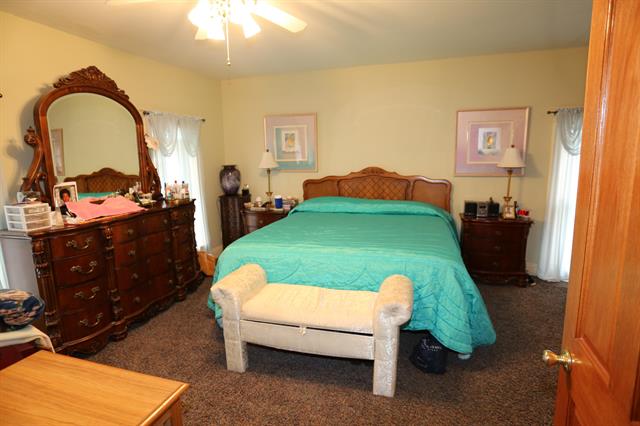 Builiding view ten for 427 James, Grand Rapids, MI. 49503