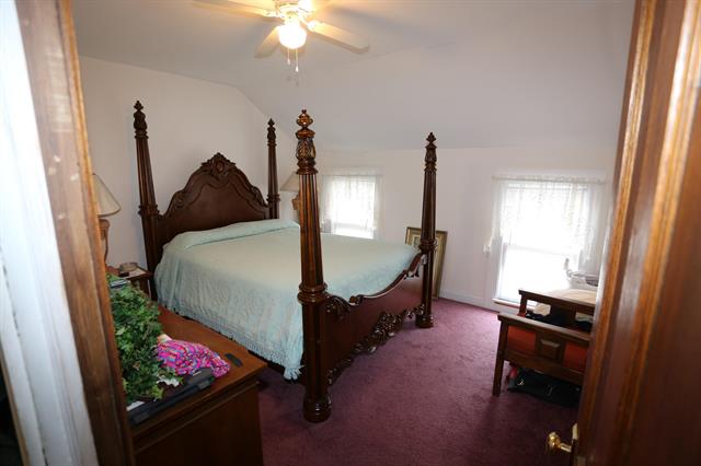 Builiding view twelve for 427 James, Grand Rapids, MI. 49503