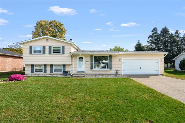 Builiding view one for 767 Cambridge, Battle Creek, MI. 49015