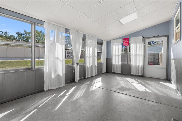 Builiding view thirty one for 767 Cambridge, Battle Creek, MI. 49015