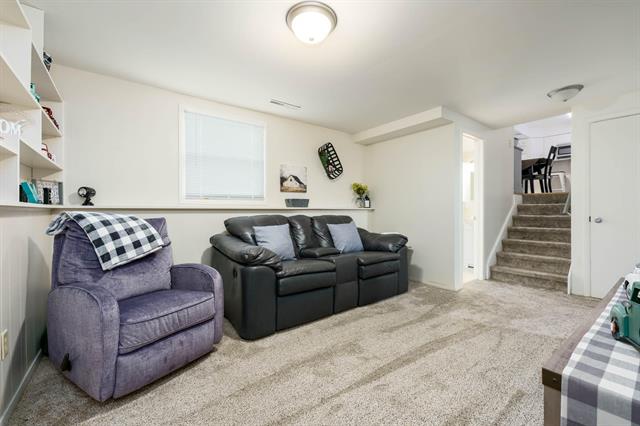 Builiding view twenty four for 767 Cambridge, Battle Creek, MI. 49015