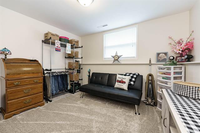 Builiding view twenty seven for 767 Cambridge, Battle Creek, MI. 49015