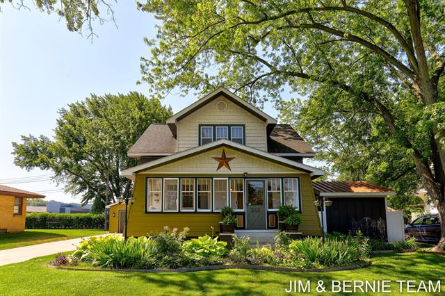 front view for 246 W 33Rd Street, Holland, Mi. 49423