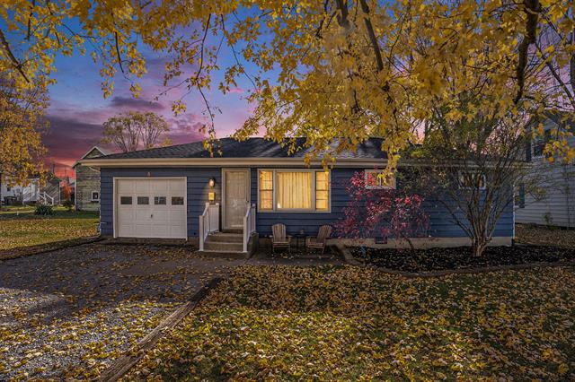 Builiding view one for 8 Poplar, Three Oaks, MI. 49128