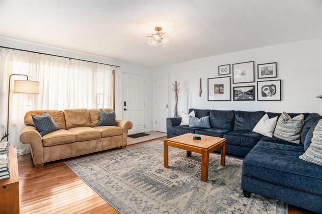 Builiding view seven for 8 Poplar, Three Oaks, MI. 49128