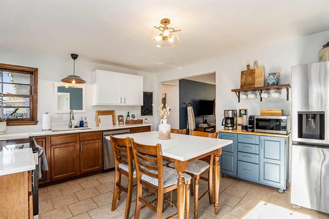 Builiding view six for 8 Poplar, Three Oaks, MI. 49128