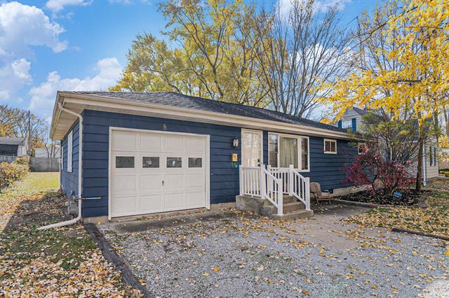 Builiding view thirteen for 8 Poplar, Three Oaks, MI. 49128