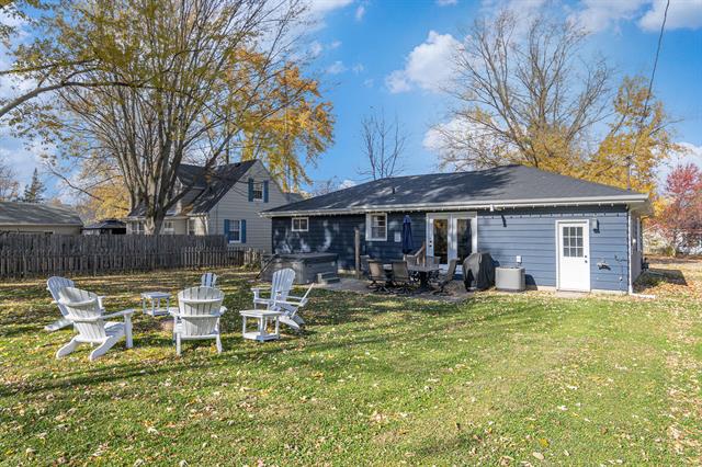 Builiding view two for 8 Poplar, Three Oaks, MI. 49128