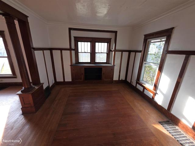 Builiding view five for 2217 Francis Ave, Flint, MI. 48505