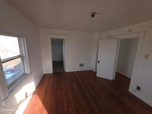 Builiding view ten for 2217 Francis Ave, Flint, MI. 48505