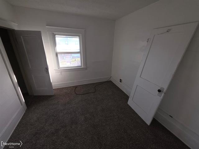 Builiding view thirteen for 2217 Francis Ave, Flint, MI. 48505