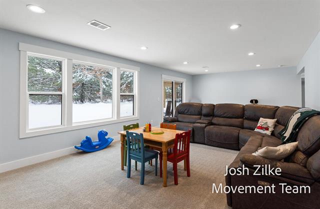 Builiding view forty one for 6027 Vesper Drive, Muskegon, MI. 49442