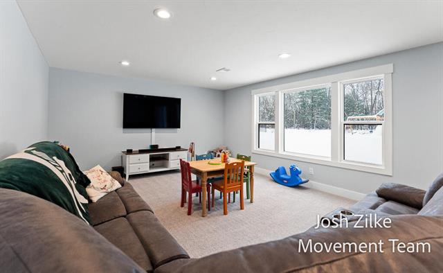 Builiding view forty for 6027 Vesper Drive, Muskegon, MI. 49442