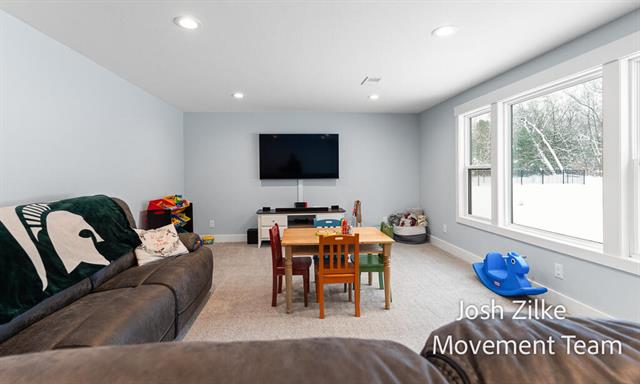 Builiding view thirty nine for 6027 Vesper Drive, Muskegon, MI. 49442