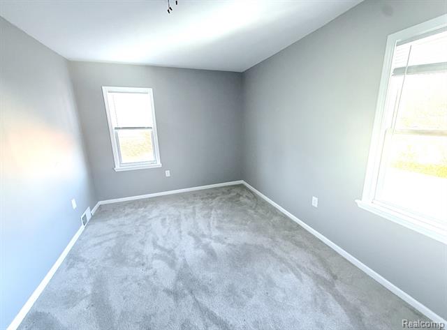 Builiding view eight for 10310 Outer, Detroit, MI. 48223