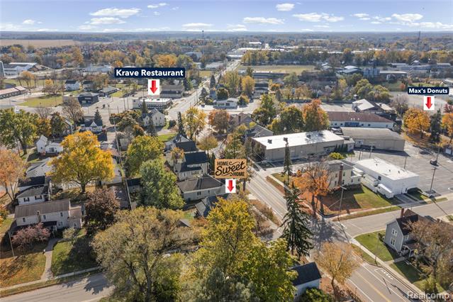 Builiding view thirty seven for 166 Court, Lapeer, MI. 48446