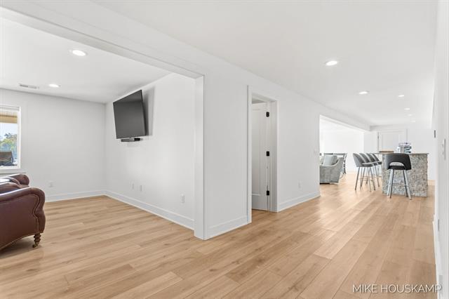 Builiding view eighty eight for 15945 Orchard Point, Spring Lake, MI. 49456