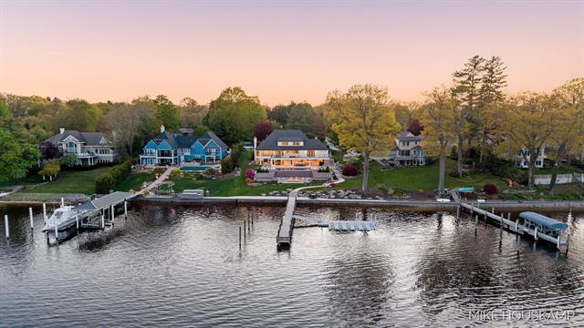 Builiding view one hundred forty for 15945 Orchard Point, Spring Lake, MI. 49456