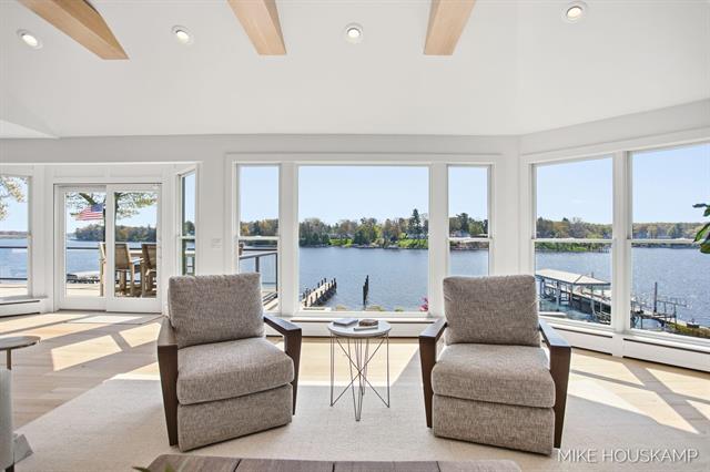 Builiding view one hundred seventeen for 15945 Orchard Point, Spring Lake, MI. 49456