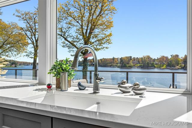 Builiding view one hundred twenty eight for 15945 Orchard Point, Spring Lake, MI. 49456