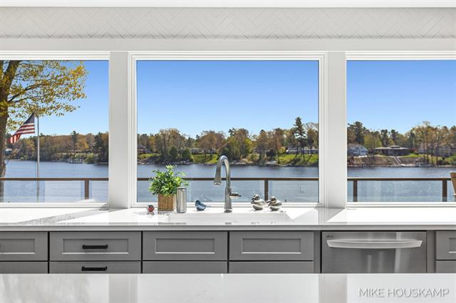 Builiding view one hundred twenty six for 15945 Orchard Point, Spring Lake, MI. 49456