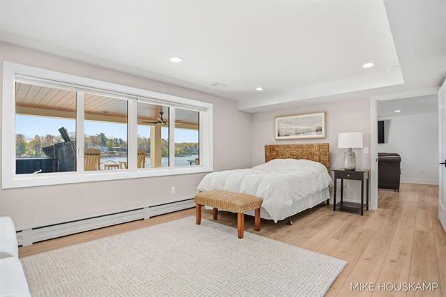 Builiding view one hundred for 15945 Orchard Point, Spring Lake, MI. 49456