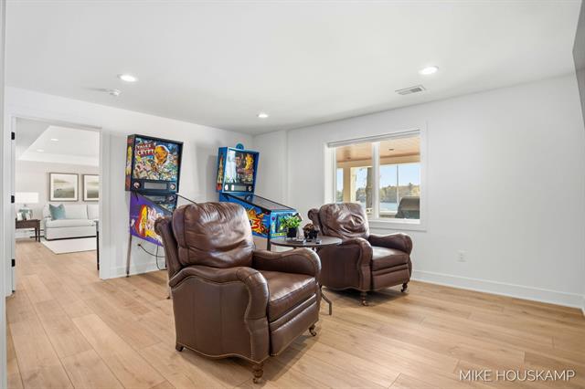 Builiding view thirty five for 15945 Orchard Point, Spring Lake, MI. 49456