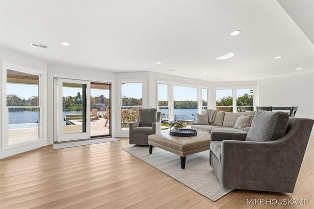 Builiding view thirty seven for 15945 Orchard Point, Spring Lake, MI. 49456