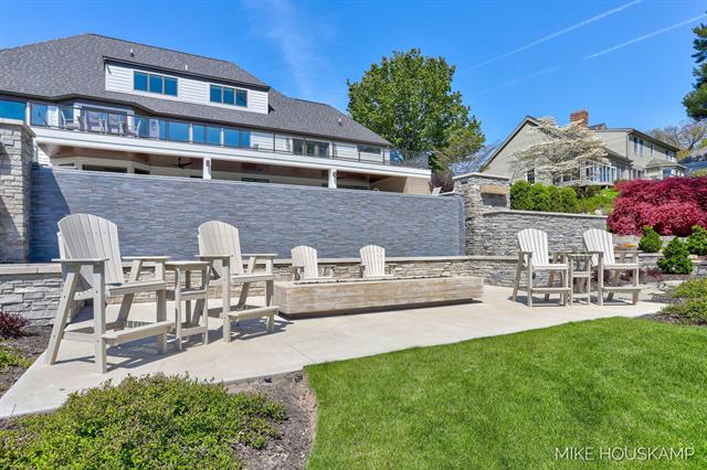 Builiding view twenty five for 15945 Orchard Point, Spring Lake, MI. 49456