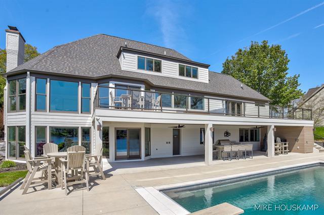Builiding view twenty two for 15945 Orchard Point, Spring Lake, MI. 49456