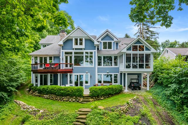 front view for 9765 Sterling Road, Richland, Mi. 49083