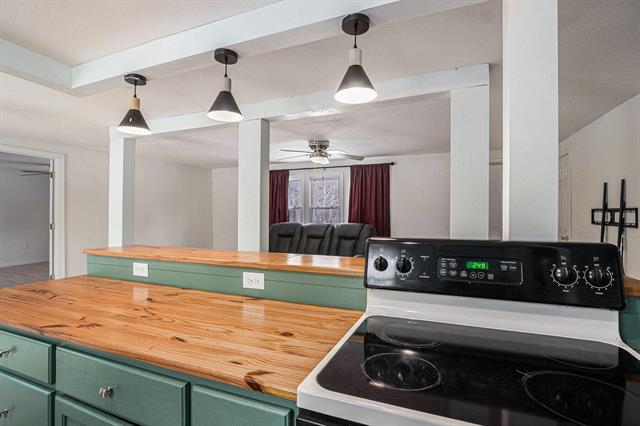 Builiding view eleven for 348 39Th, Allegan, MI. 49010