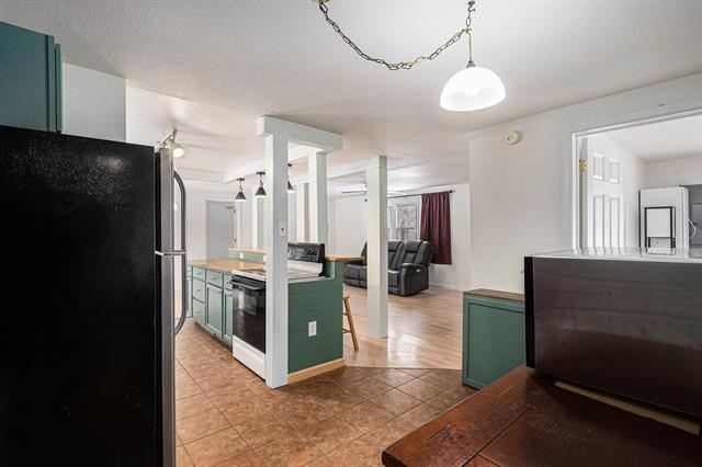 Builiding view twelve for 348 39Th, Allegan, MI. 49010