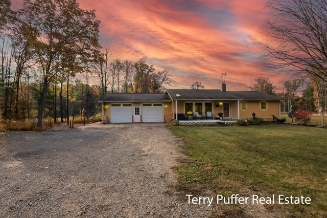 Builiding view one for 23763 11 Mile, Big Rapids, MI. 49307