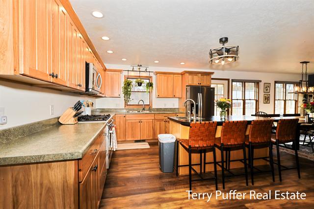 Builiding view twenty one for 23763 11 Mile, Big Rapids, MI. 49307