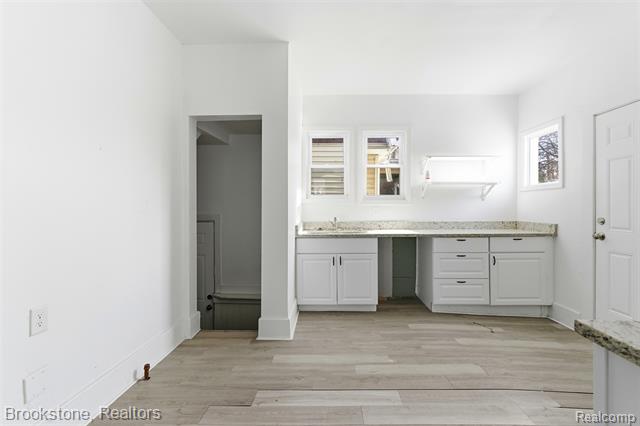 Builiding view six for 330 Westminster, Detroit, MI. 48202