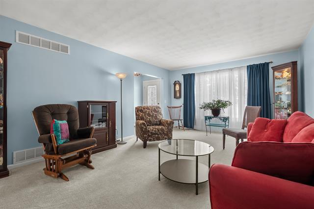 Builiding view three for 201 Mandalay, Kalamazoo, MI. 49009