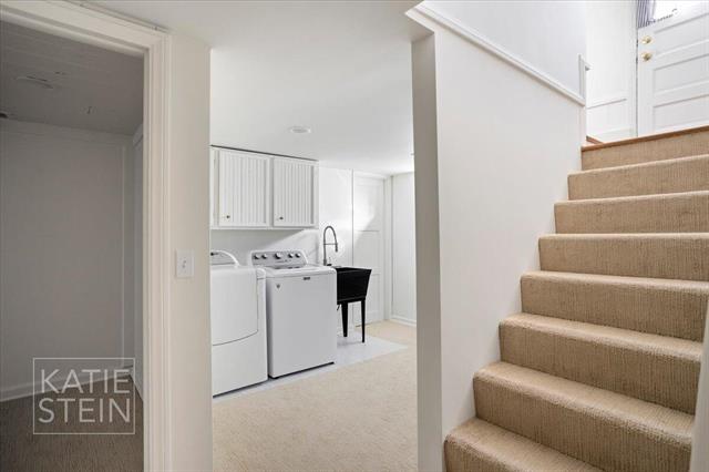 Builiding view forty eight for 2635 Elmwood, Grand Rapids, MI. 49506