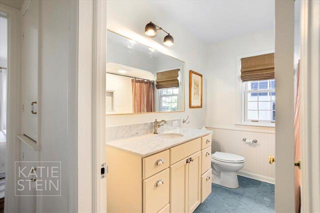 Builiding view forty one for 2635 Elmwood, Grand Rapids, MI. 49506