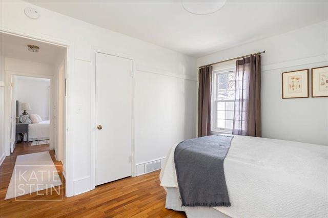 Builiding view forty for 2635 Elmwood, Grand Rapids, MI. 49506