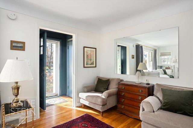 Builiding view four for 2635 Elmwood, Grand Rapids, MI. 49506