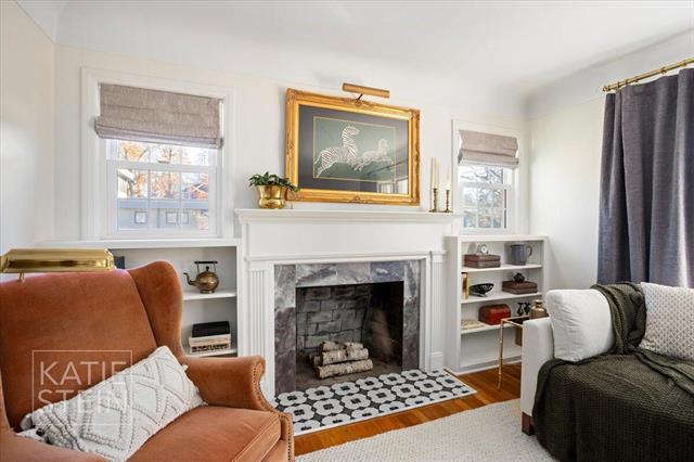 Builiding view nine for 2635 Elmwood, Grand Rapids, MI. 49506