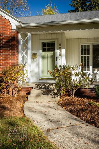 Builiding view two for 2635 Elmwood, Grand Rapids, MI. 49506